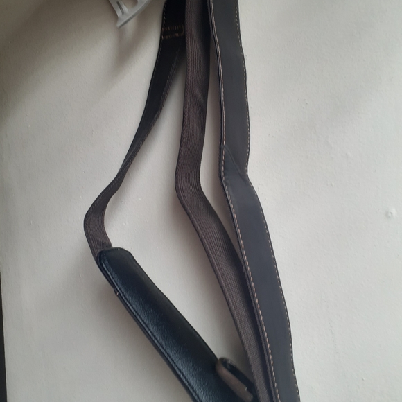 Wilson's Leather Shoulder Stap w/nylon - Picture 6 of 11
